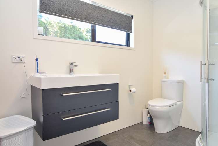 17 Deller Drive Carterton_11