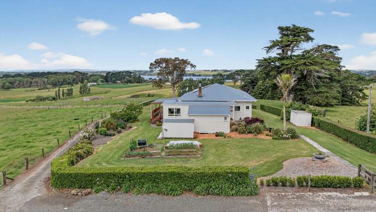 722 Awhitu Road Waiuku_11