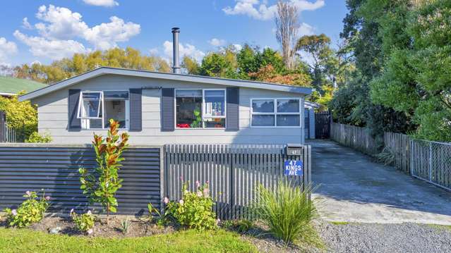 Trendy Beach Cottage !!