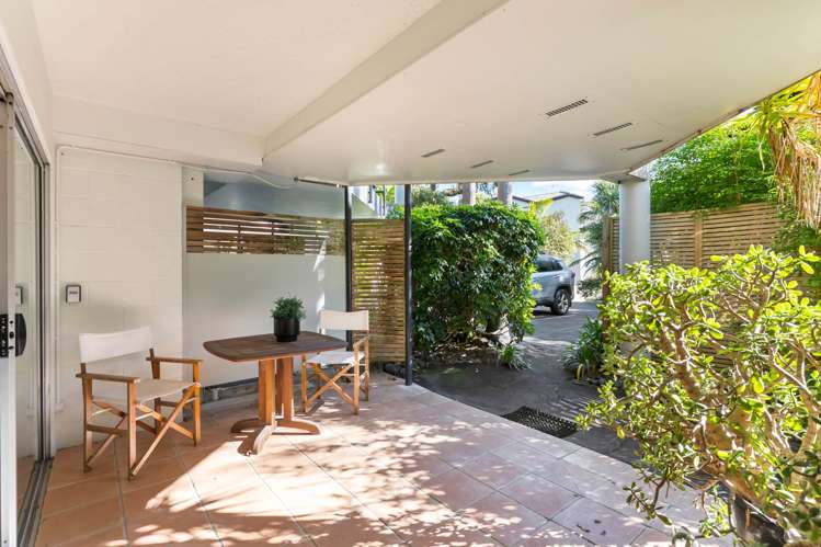 9/6 Sarsfield Street Herne Bay_21