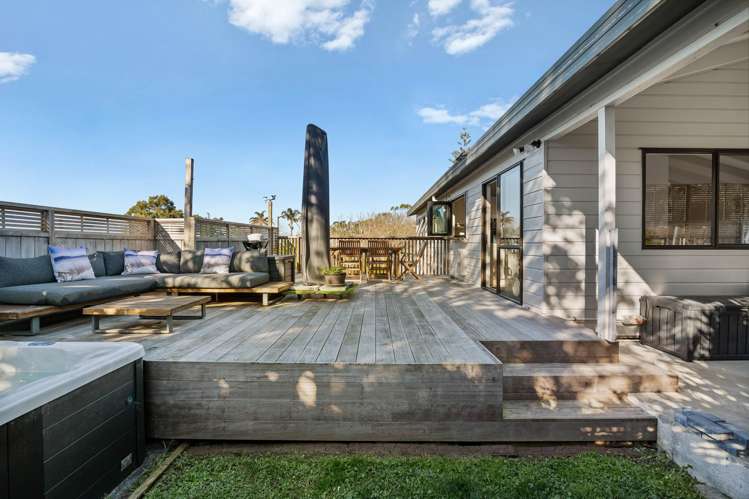 2/15 Dobell Road Stanmore Bay_22