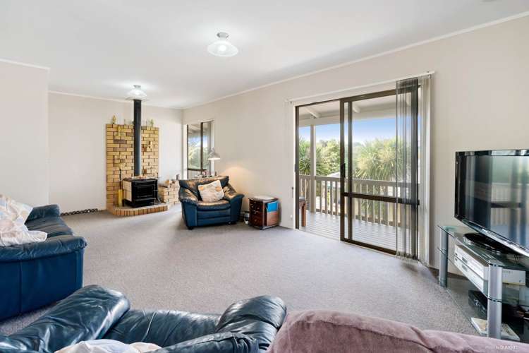 8 Kaanapali Place Wattle Downs_6