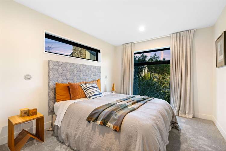 3 Hewers Lane Kennedys Bush_18