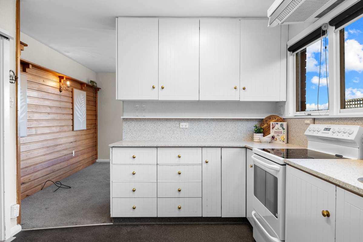 96 Moncks Spur Road_4