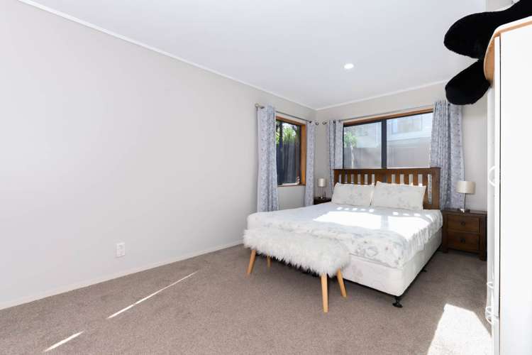 18b Shetland Street Glen Eden_15