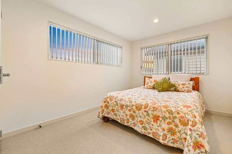 7 Moville Drive Flat Bush_17