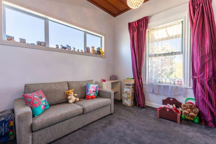 57 McPhee Street Dannevirke_3