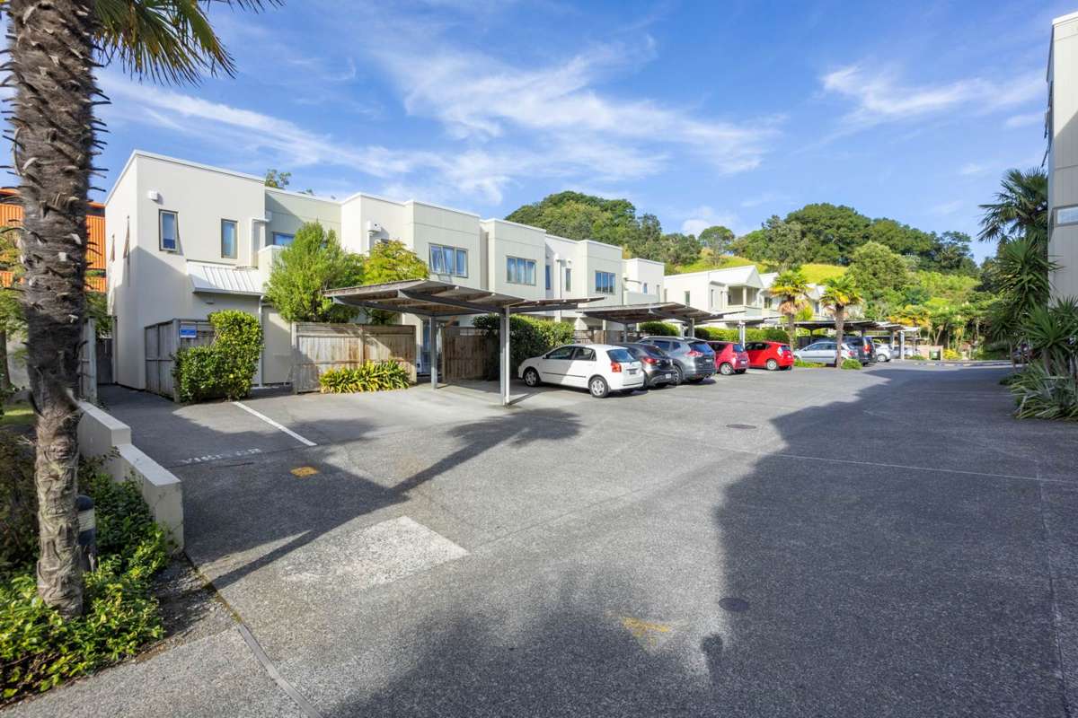 64/21 Hunters Park Drive_0