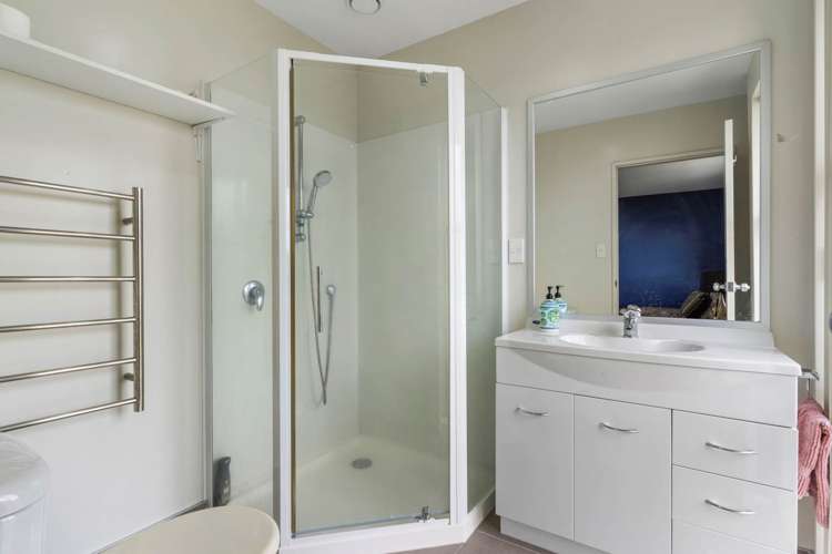 9 Puweto Avenue Takanini_11