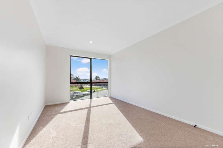 16 Tullymore Drive Flat Bush_17