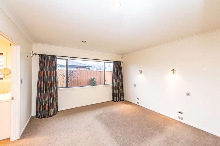 1 Gilligan Close College Estate_10