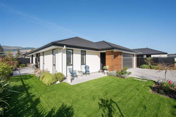 43 Oakdale Grove Richmond_13