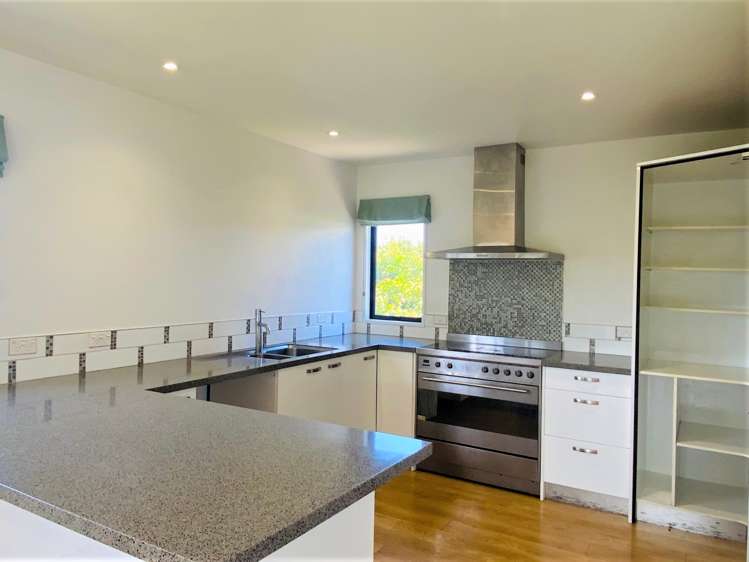 64 Lyons Avenue Murrays Bay_3