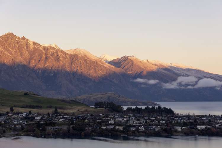 8 Peregrine Place Queenstown_9