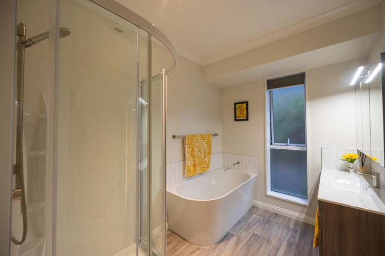 9 Ranara Court West End_13