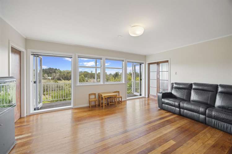 551-561 West Coast Road Oratia_19