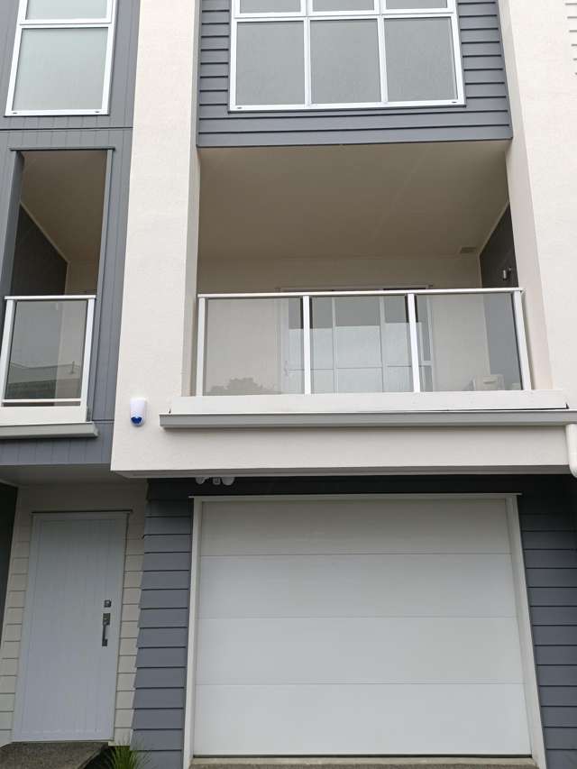 7/4/10 Palmerston Street Hamilton Central_1