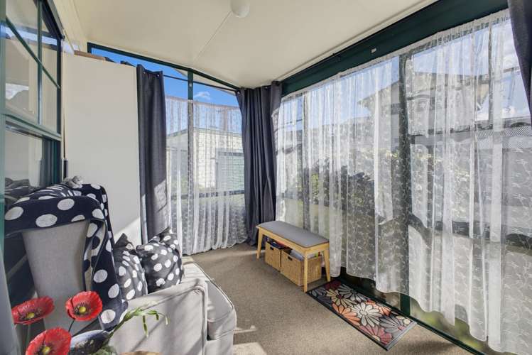 10/70 Whiteley Street_3