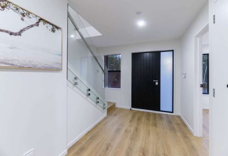 121B-121C New Windsor Road New Windsor_12