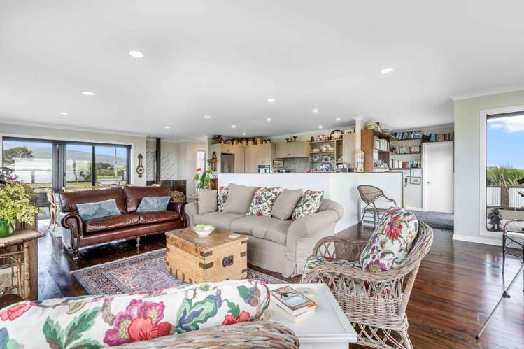 1 Surrey Street Orepuki_2