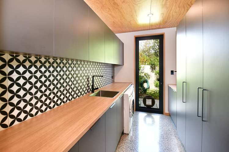 59 The Circle Manly_16