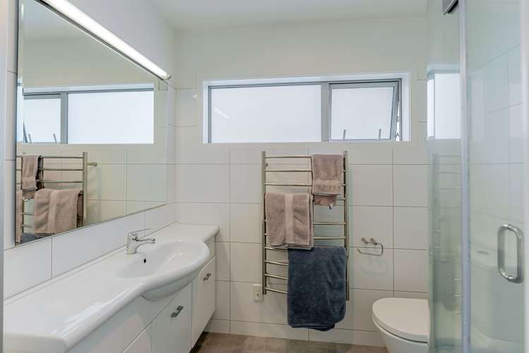 100 Marine Parade Paraparaumu Beach_11