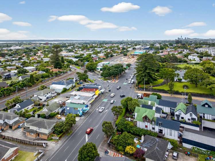 1087 New North Road Mt Albert_10