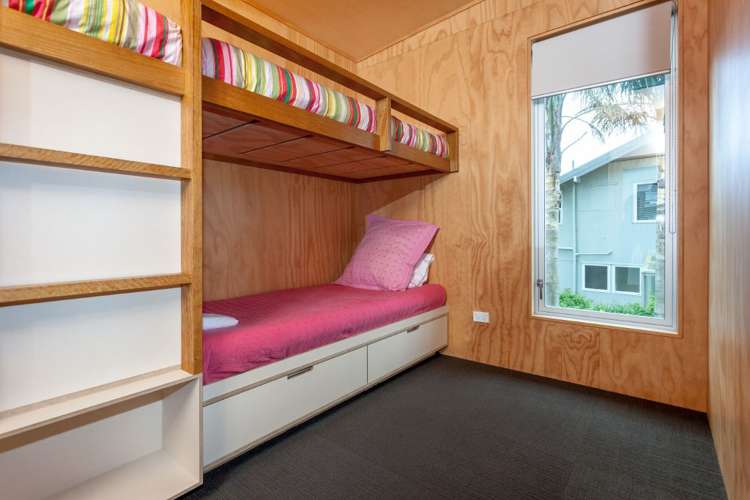 118 Onemana Drive Onemana_16