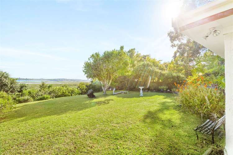 28 Dawnhaven Drive Te Atatu Peninsula_7