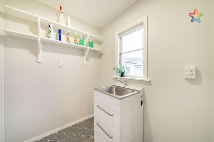 37 Russell Road Wainuiomata_21