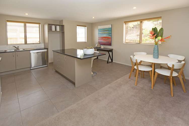 20 Laurie Street Red Beach_2