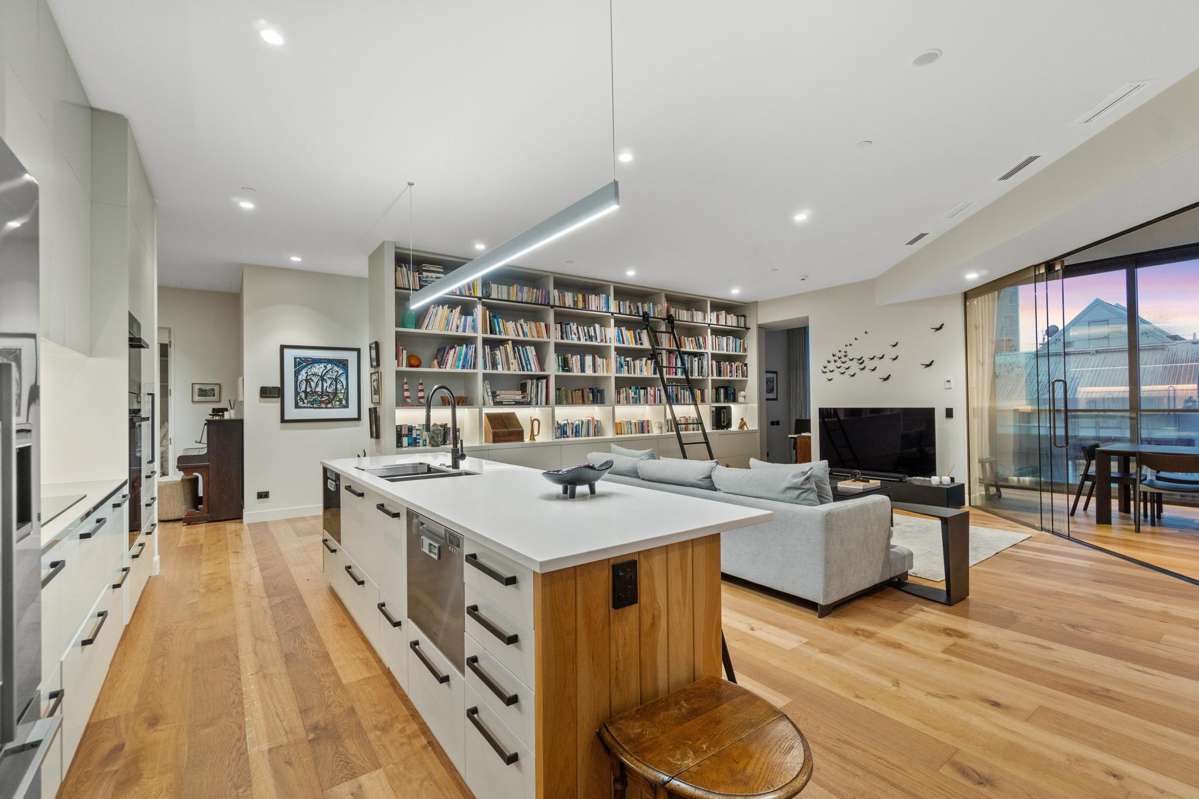 1302/9 Princes Street_3