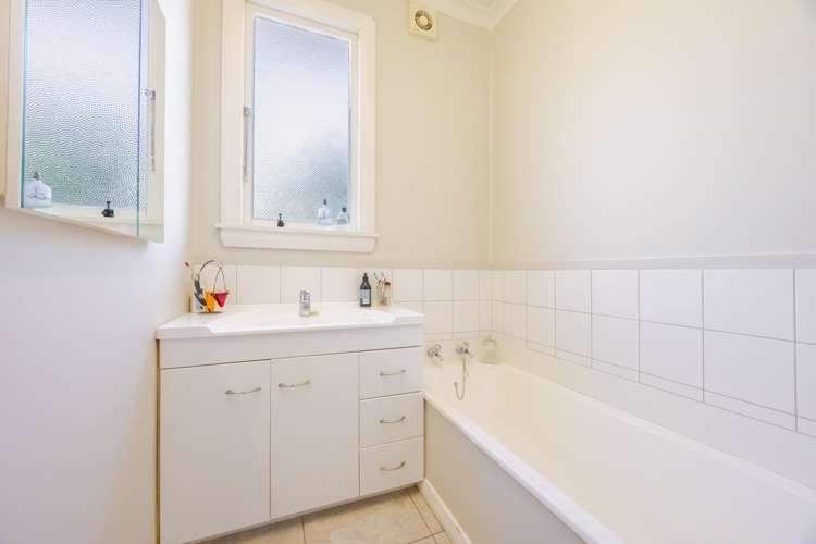 810 Frederick Street West Mahora_10