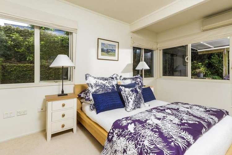 179 Beach Road Castor Bay_12