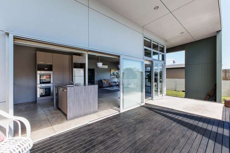22 Awatapu Drive Whakatane_11