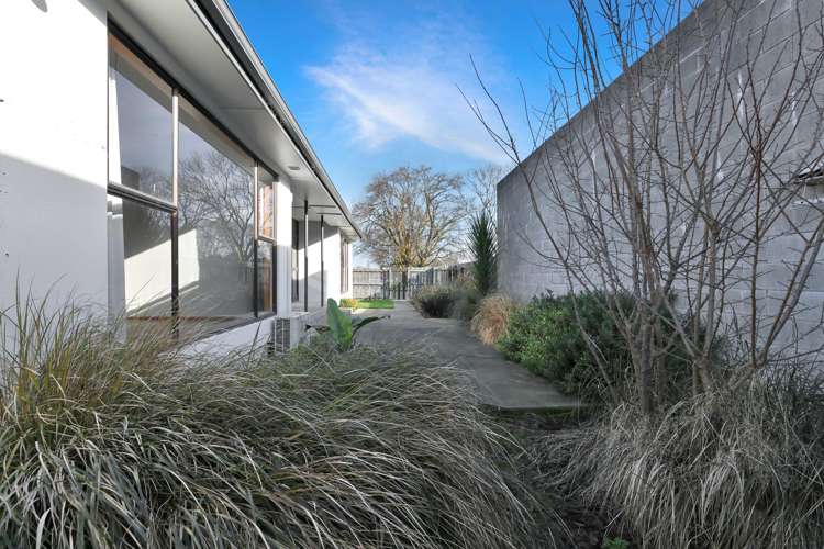 17 Mona Square Ashburton_25