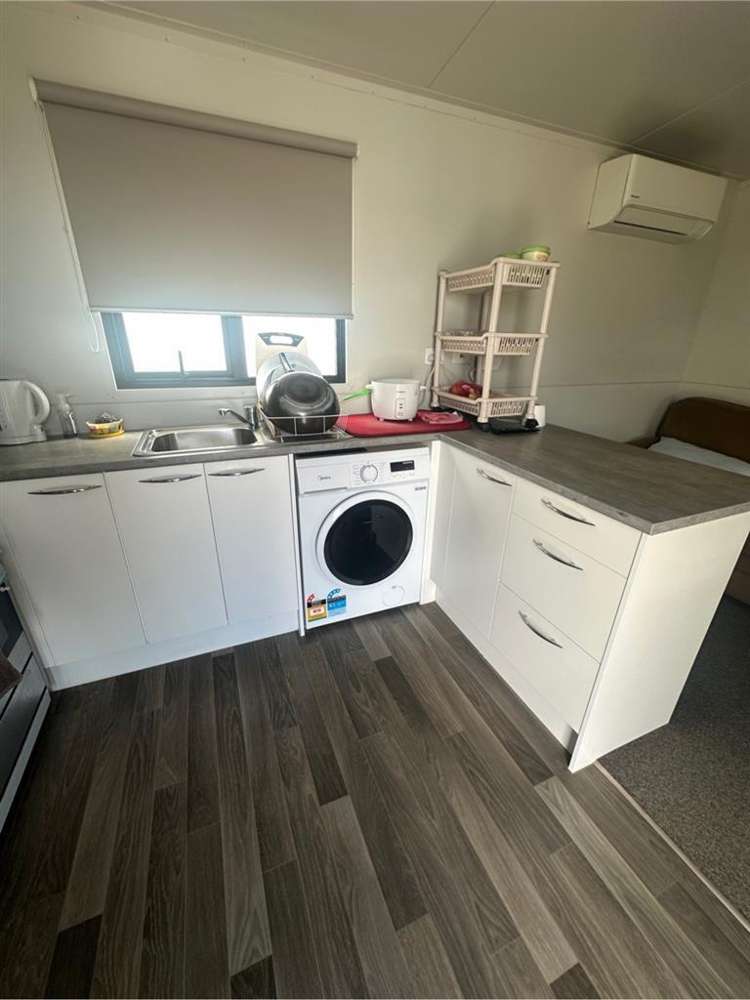 1/6 Burton Street Waiwhakaiho_1