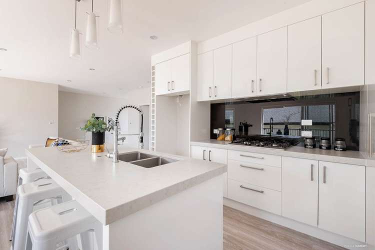 18 Discovery Drive Gulf Harbour_8