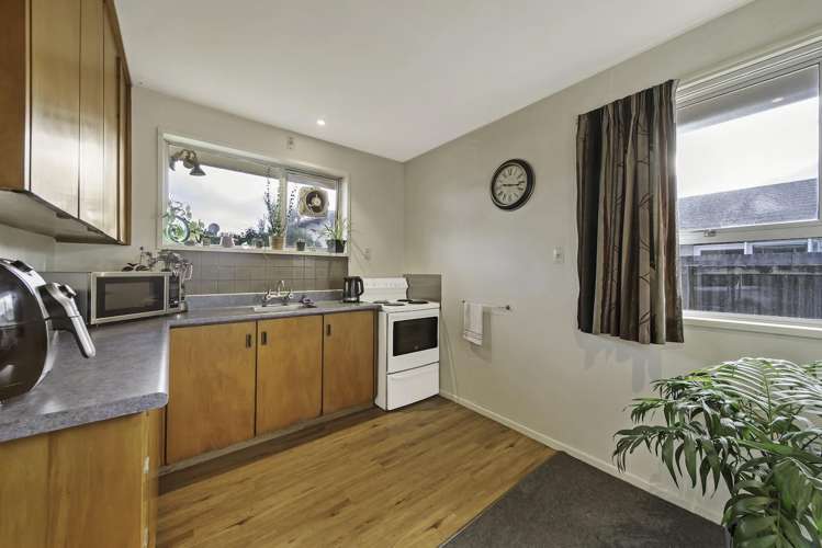 2/44 Strathfield Avenue Dallington_3