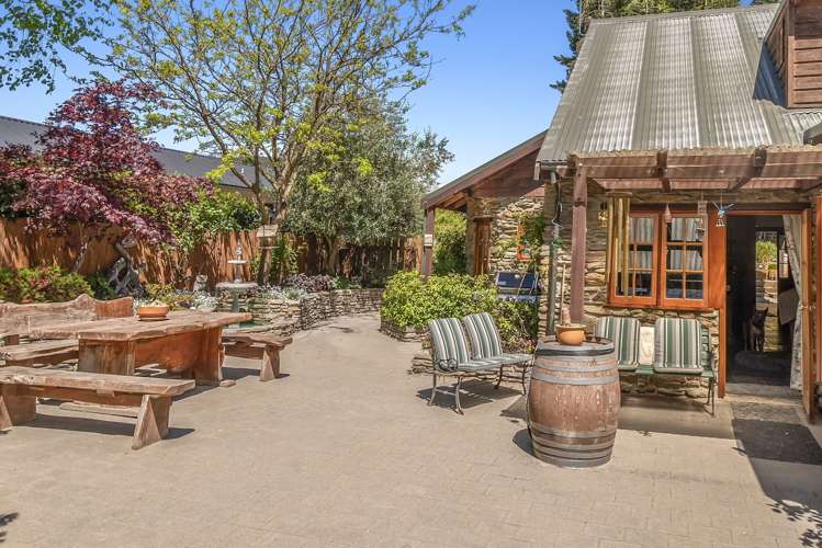 426 Aubrey Road Wanaka_4