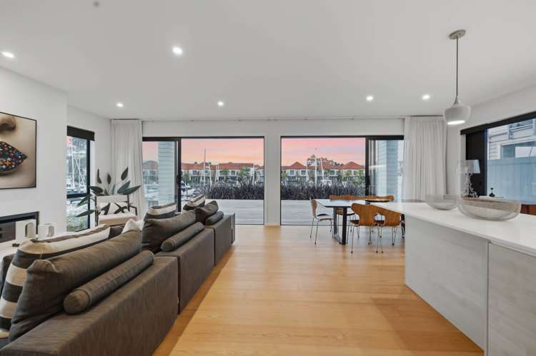 17 Rue d'Amarres Gulf Harbour_36