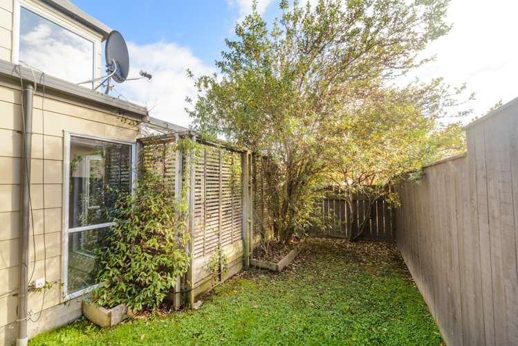 12 Coromandel Court Roslyn_23