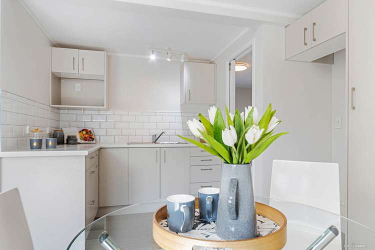 4/7 Korotaha Terrace Rothesay Bay_13