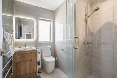 1A-1C Mount Albert Road_4