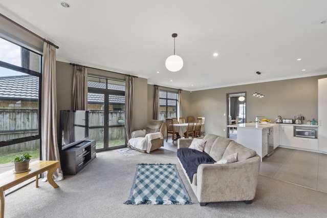 14 Thistlewood Avenue Hamilton East_4