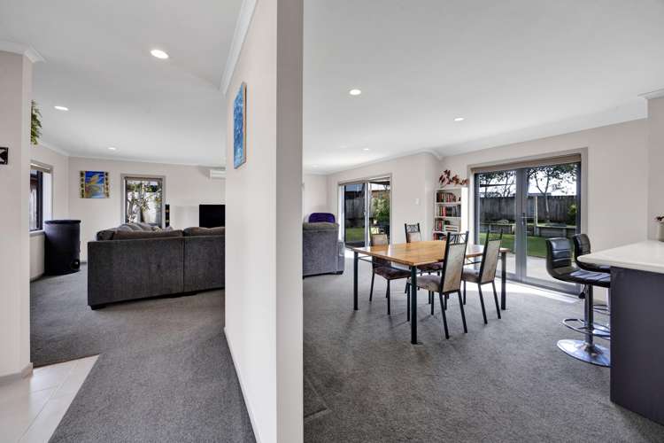 5a James Drive Bell Block_6