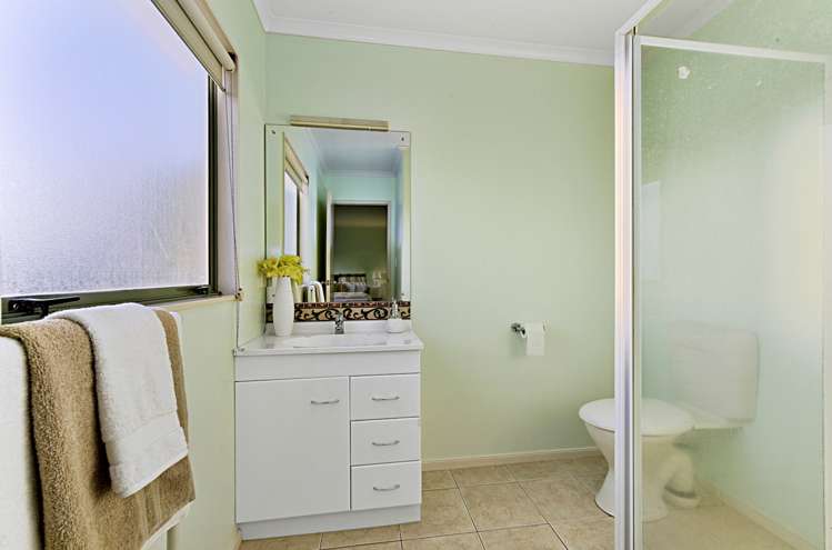 27 Clavoy Place East Tamaki_11