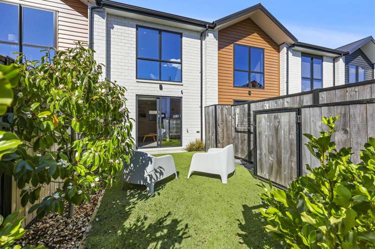 4/170 Don Buck Road Massey_1
