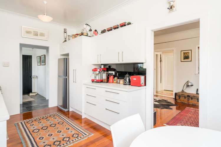 323 Western Hills Drive Avenues_8