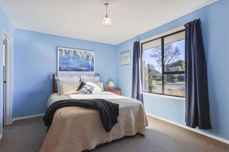 3 Manson Place Russley_17